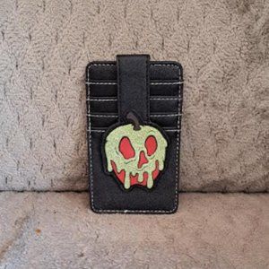 NWT Disney SNOW WHITE EVIL QUEEN POISON APPLE ID Cardholder